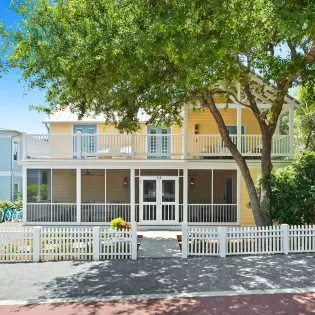 11 sea47 carriage house only new pics june 2025