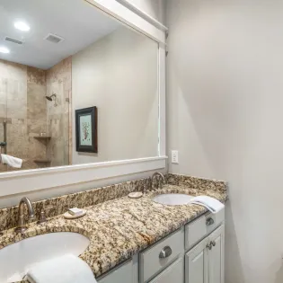 12 coral cottage 84 primary bathroom2