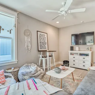 2.5 daydream believer  seagrove  13 living room