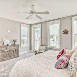 6.1 daydream believer  seagrove  13 primary bedroom1