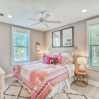 7 daydream believer  seagrove  13 primary bedroom2