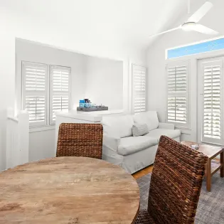 88 sea47 carriage house only new pics june 2025