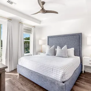 designer gulf place condo 24