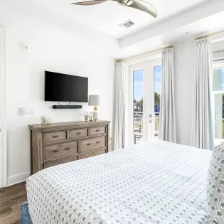 designer gulf place condo 25