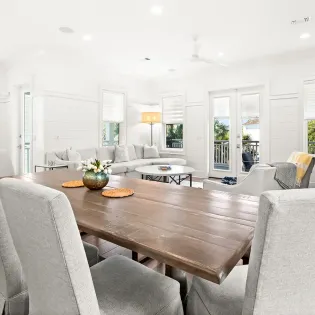 maison de la mer reshoots dec 25 27