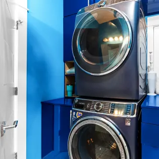 memories at the seashore laundry 01