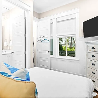 pine lily oasis 17