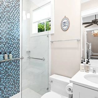 pine lily oasis 21