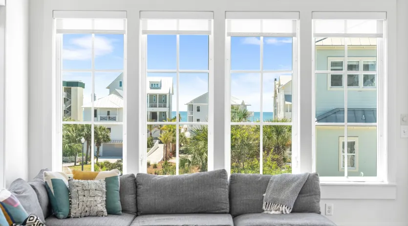 2 moonstruck 8 living room