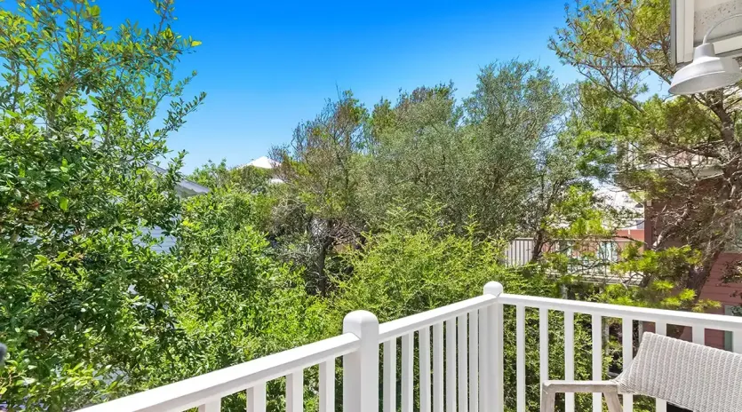 96 sea47 carriage house only new pics june 2025